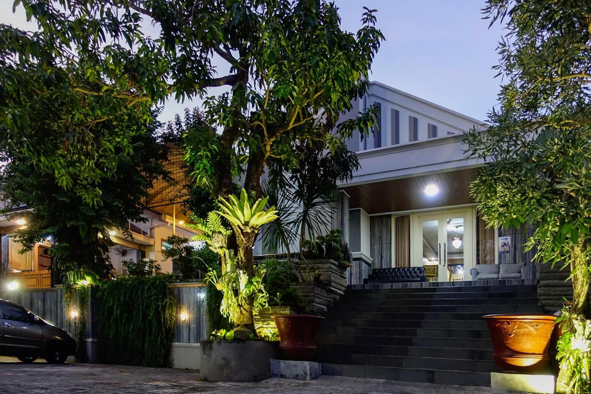 Urbanview Alfiya Hotel Lampung Бандар-Лампунг Экстерьер фото
