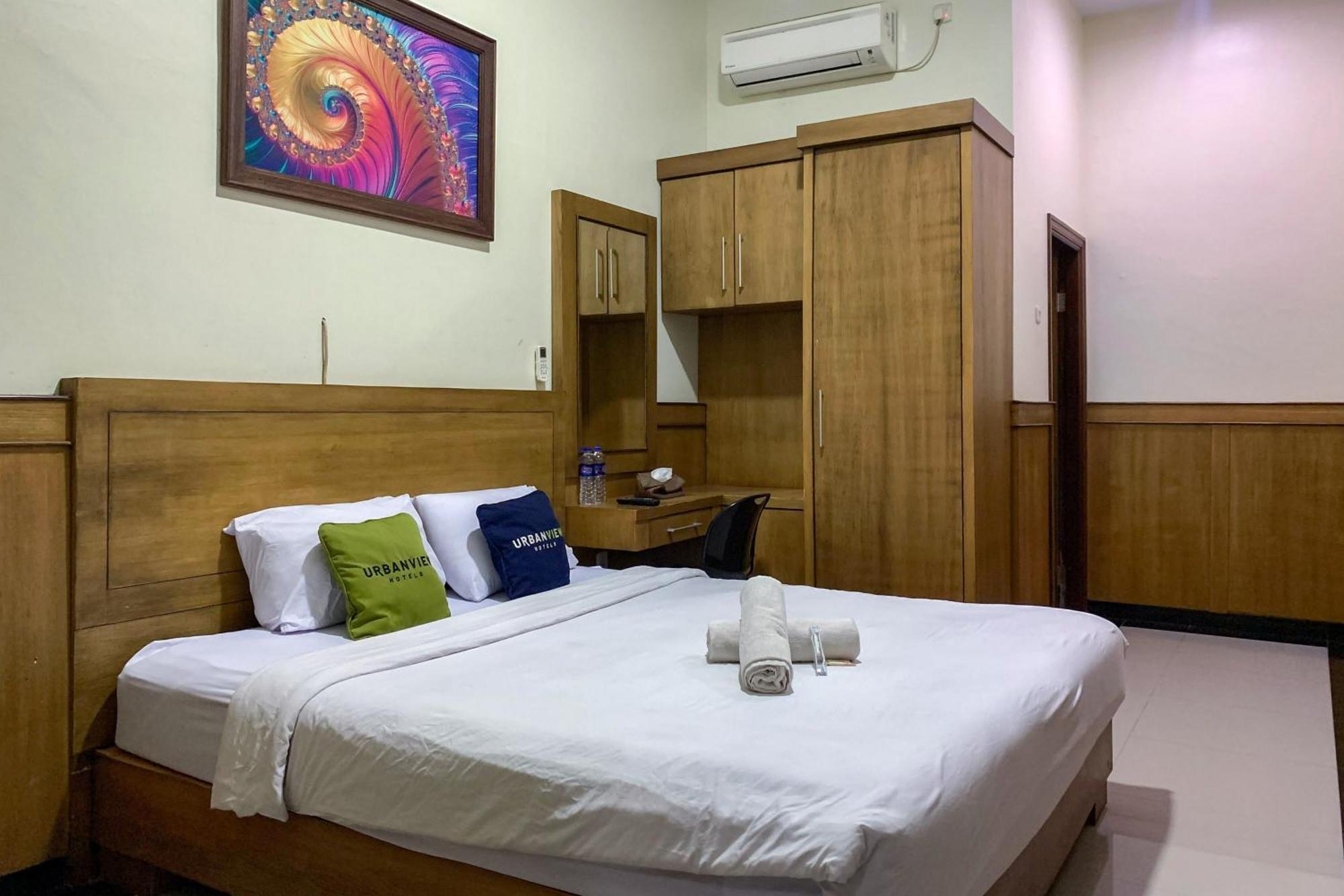 Urbanview Alfiya Hotel Lampung Бандар-Лампунг Экстерьер фото