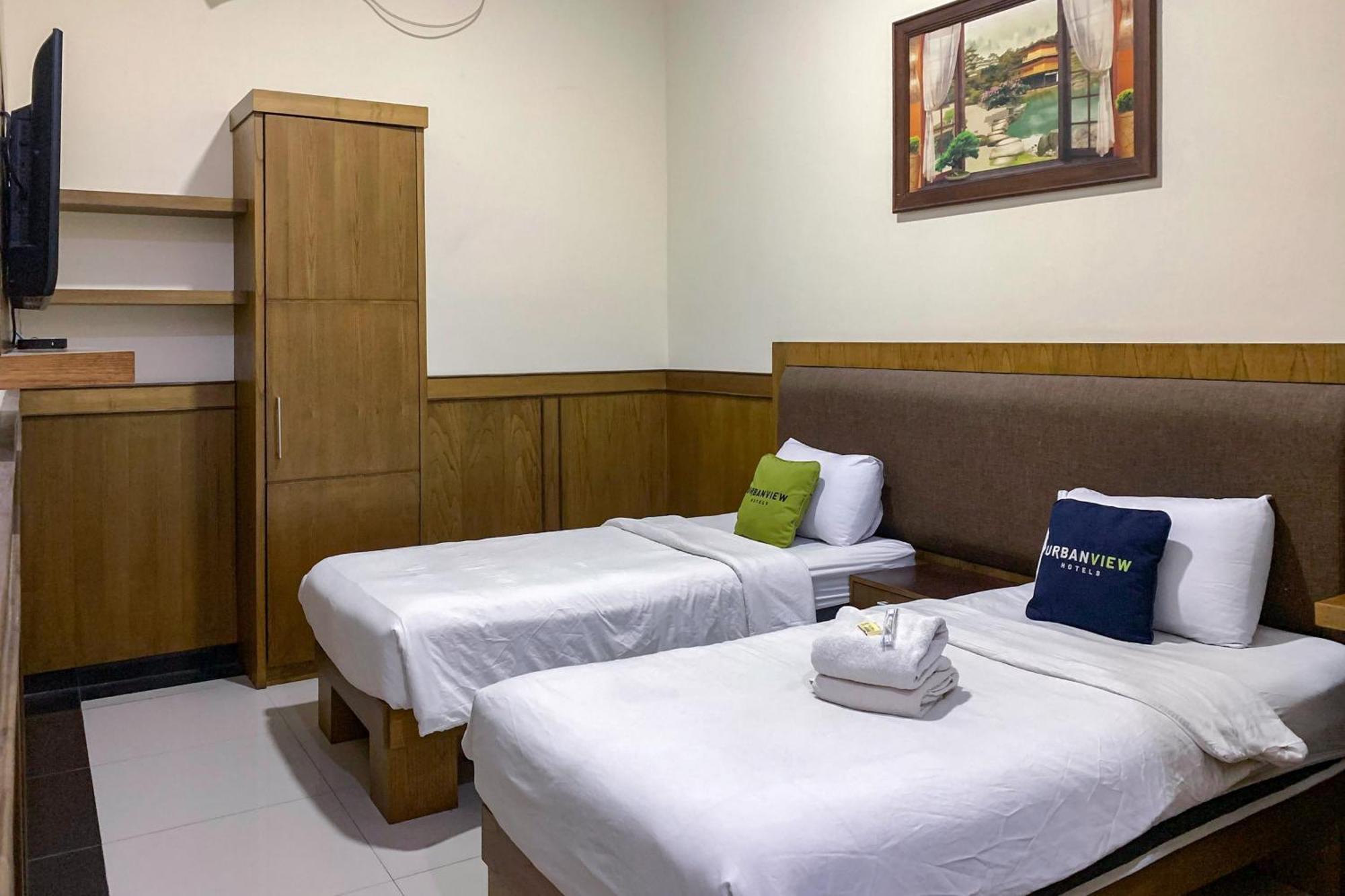 Urbanview Alfiya Hotel Lampung Бандар-Лампунг Экстерьер фото